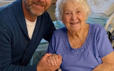 My Husband Visited His Mom Alone in the Hospital Because She ‘Needed Peace’ – A Month Later, I Finally Went There, and a Nurse Handed Me a Note That Made My Knees Buckle